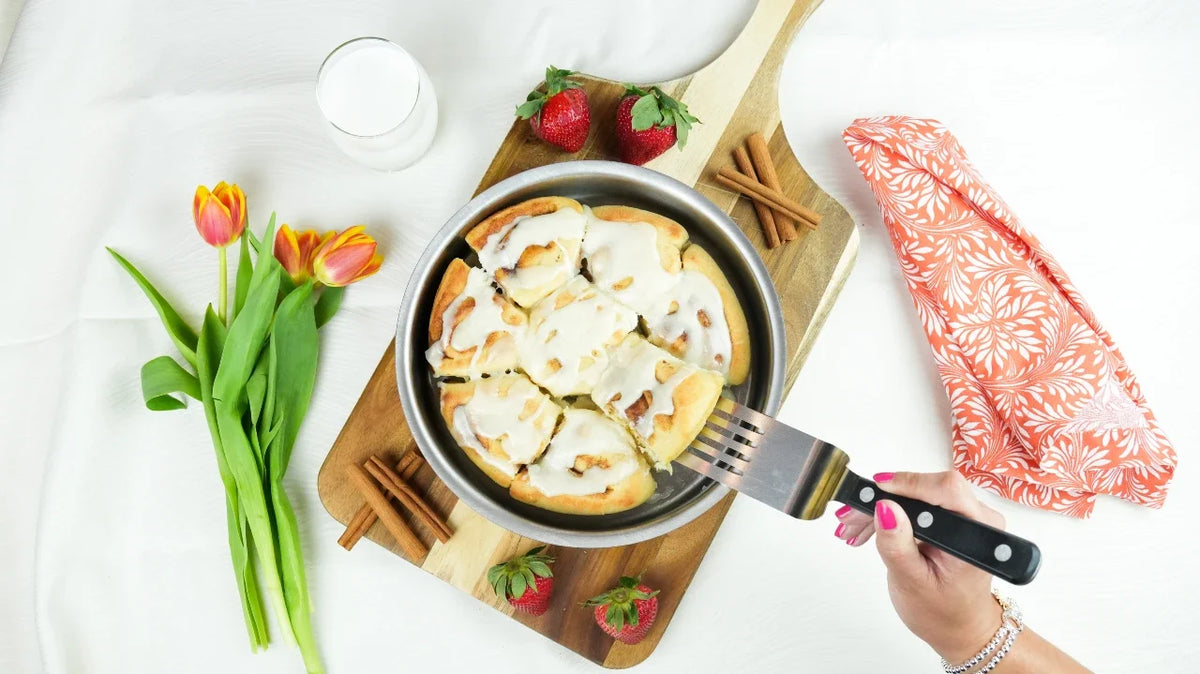 9" Round Cake Pan with No Handles-zoom-2