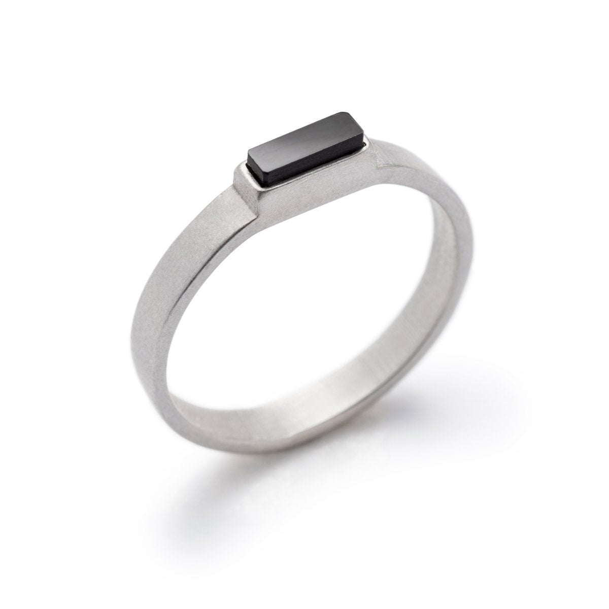 Yana Ring-zoom-1